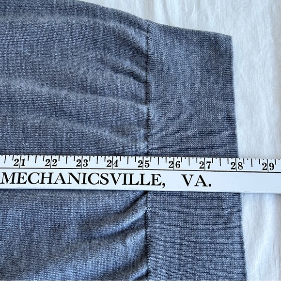 Peter Millar Brandon Dune Golf V-Neck Merino Wool Blend Sweater - Picture 12 of 12